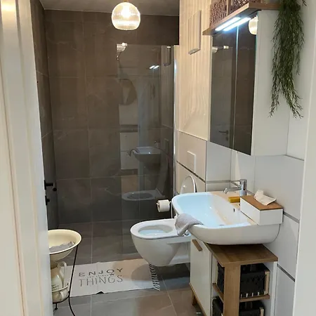 Mauerbluemchen * Dornbach