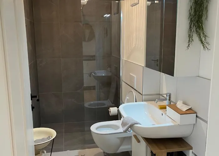 Mauerbluemchen * Dornbach